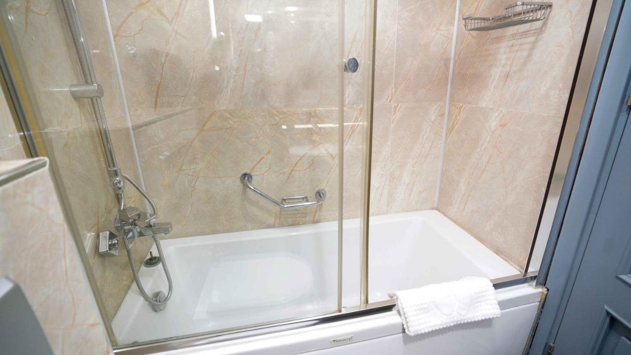Aura Marina Hotel Стамбул Экстерьер фото